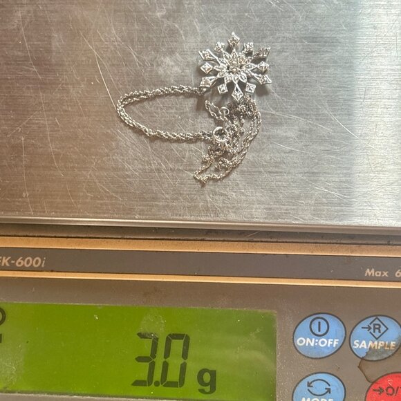 Sterling Silver 925 Snowflake Illusion Stone Pendant Necklace Size 18" Length - Picture 16 of 16